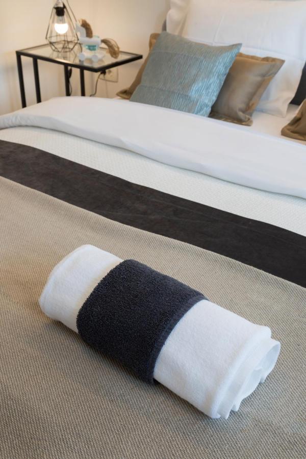 Design 2Bdr Apartment Near City Center Zagreb Bagian luar foto