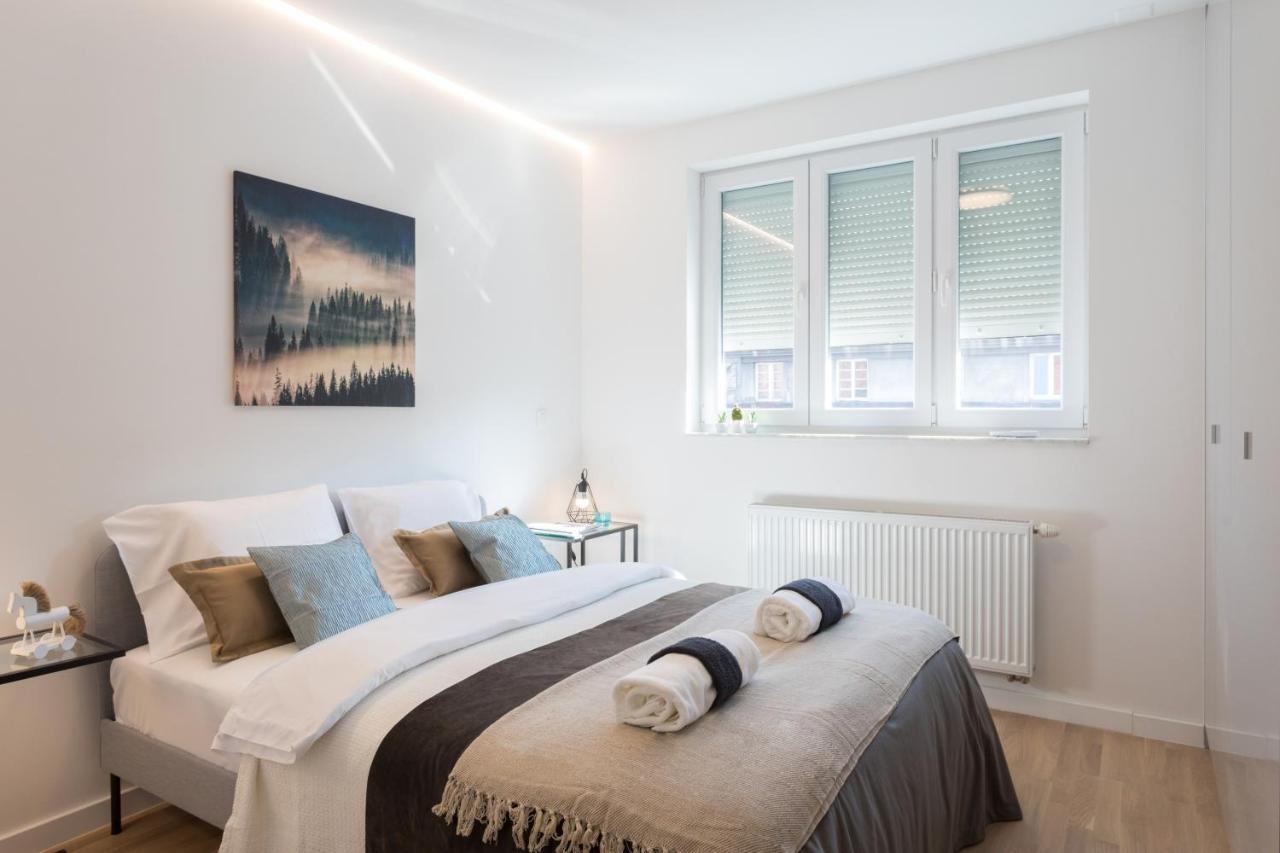 Design 2Bdr Apartment Near City Center Zagreb Bagian luar foto
